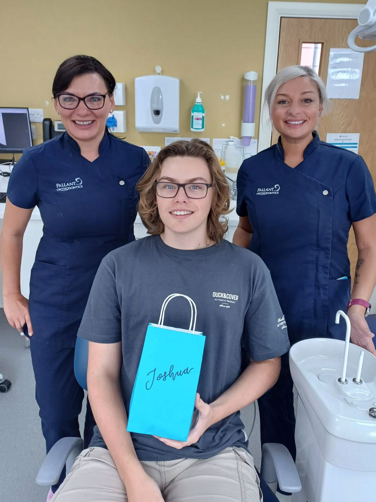 Clear & Discreet Straighten teeth almost invisibly Clear & Discreet Straighten teeth almost invisibly