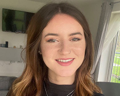 Chloe
Fixed braces
18 Months
“Having treatment with Pallant Orthodontics was the best decision I made.
I had fixed braces which I was more than happy to have and the process of it went as smooth as can be. I was reassured the whole way through and was updated of the progress at each appointment and how much I had come.
I now have a fixed retainer which I don’t even notice but I know that it keeps my teeth perfect for years to come.
I now have the confidence to smile with my teeth in pictures and day to day life whereas before I didn’t, so thank you Pallant!”
Chloe
Fixed braces
18 Months
“Having treatment with Pallant Orthodontics was the best decision I made.
I had fixed braces which I was more than happy to have and the process of it went as smooth as can be. I was reassured the whole way through and was updated of the progress at each appointment and how much I had come.
I now have a fixed retainer which I don’t even notice but I know that it keeps my teeth perfect for years to come.
I now have the confidence to smile with my teeth in pictures and day to day life whereas before I didn’t, so thank you Pallant!”